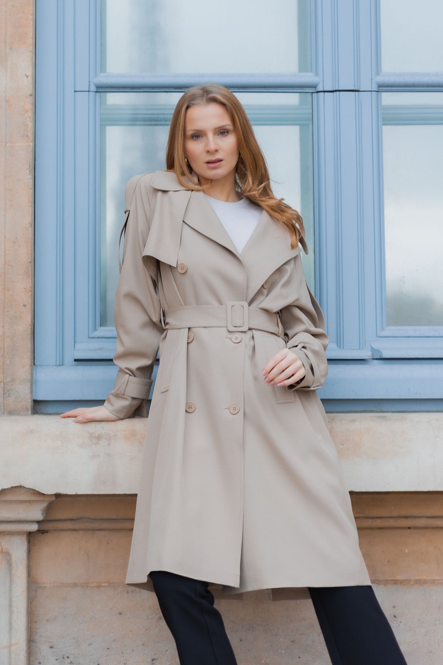 LONG BELTED TRENCH LOOK