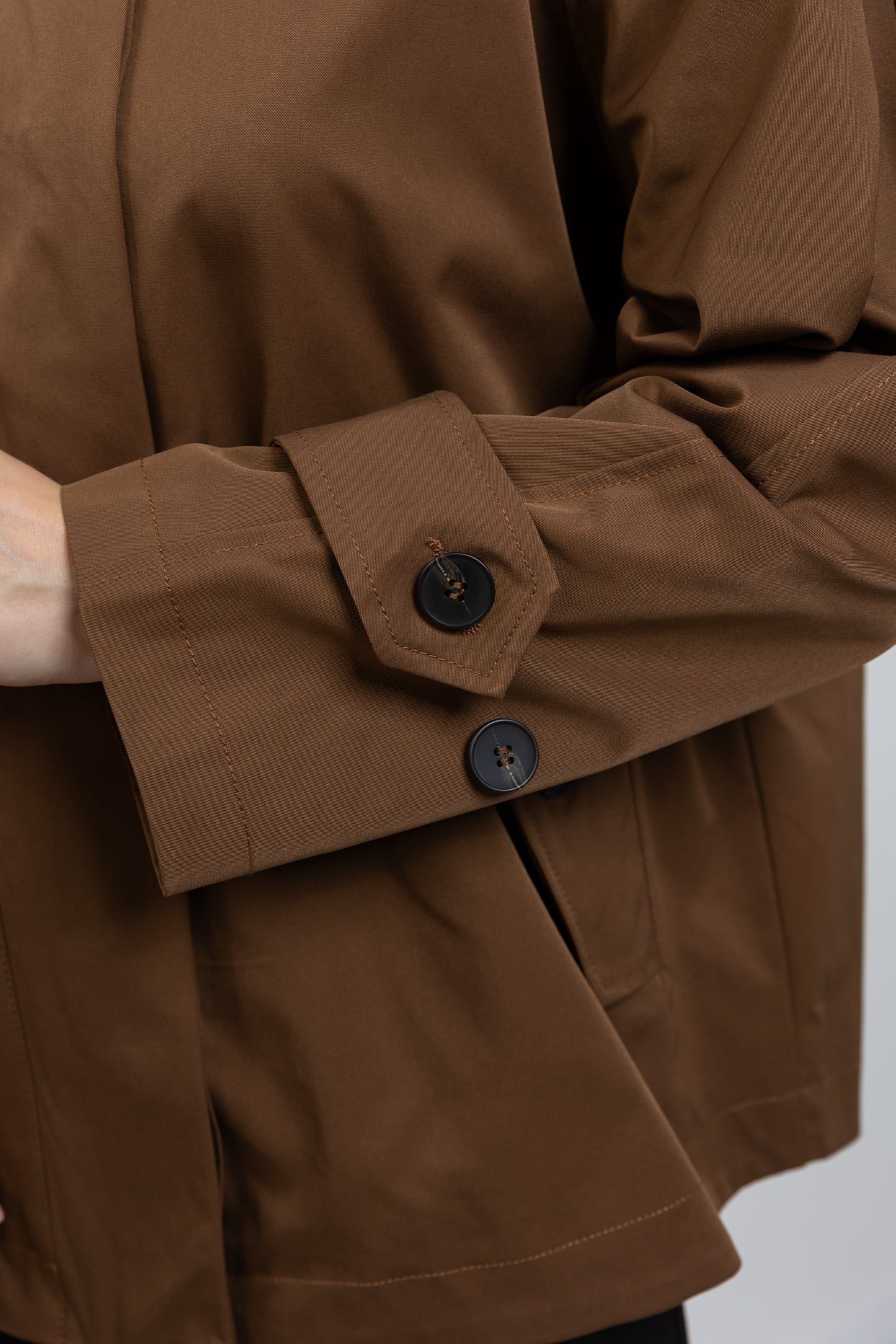 Short trench coat