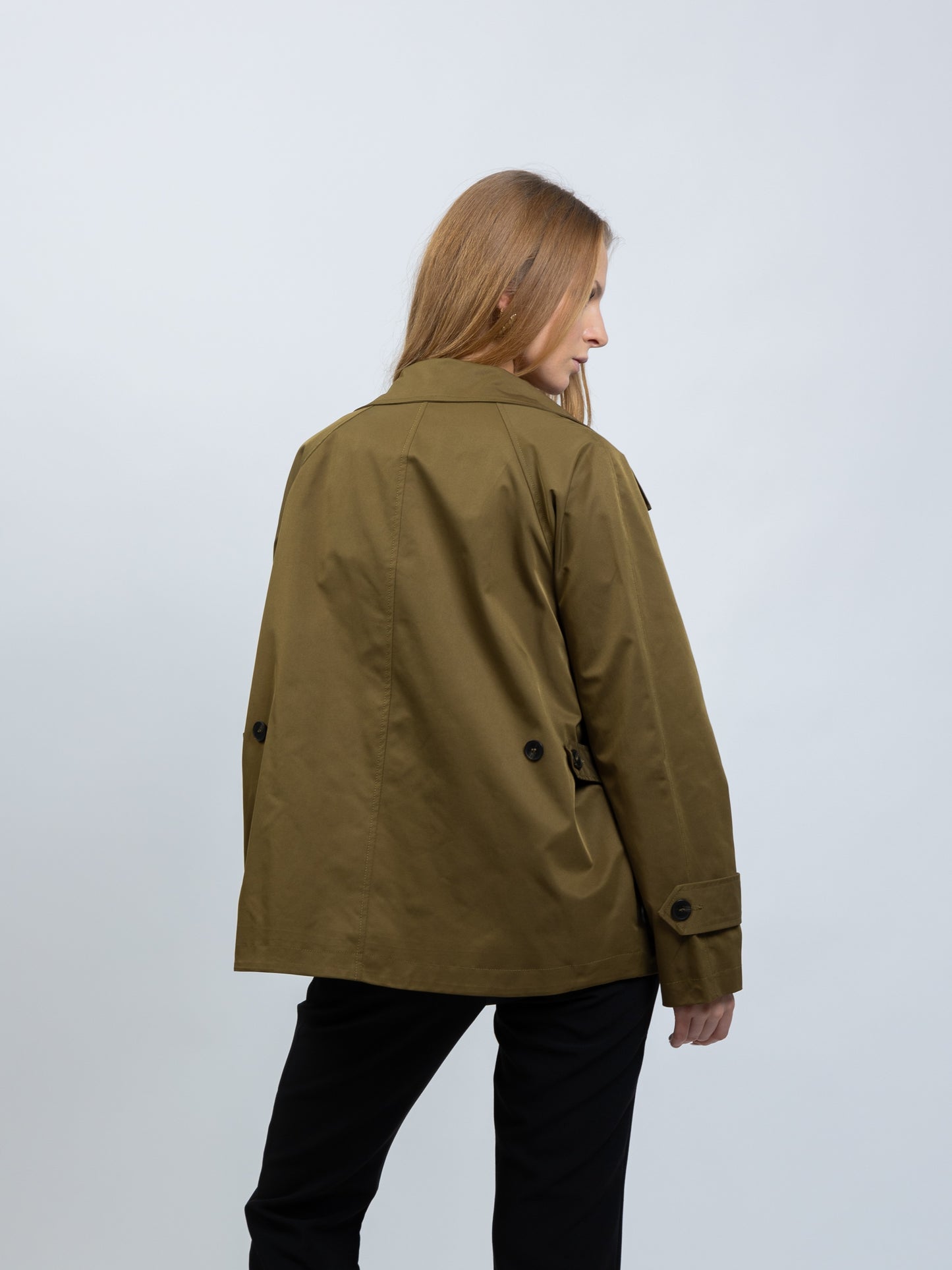 Short trench coat