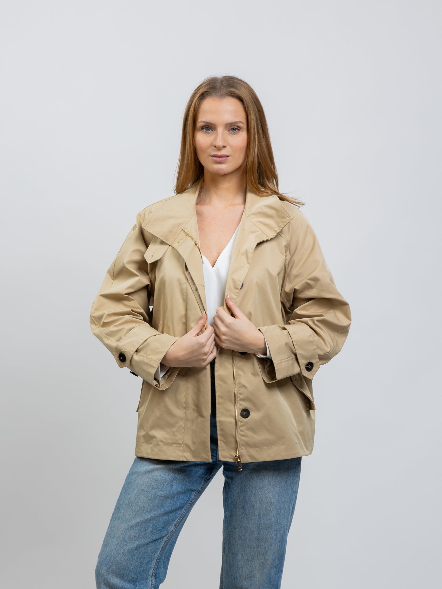 Short trench coat