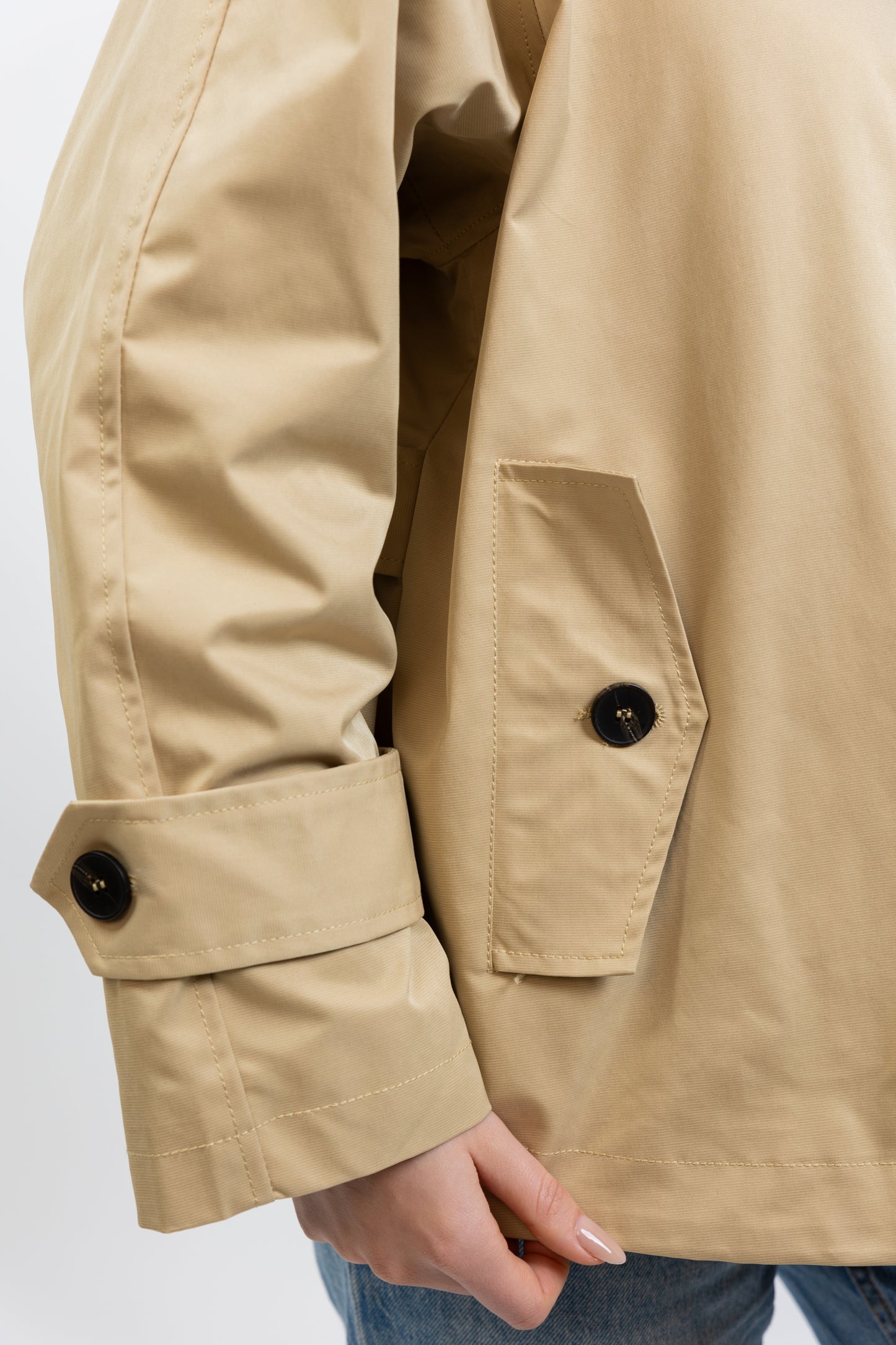 Short trench coat