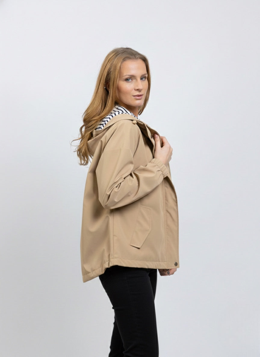 PARKA DE LLUVIA A RAYAS