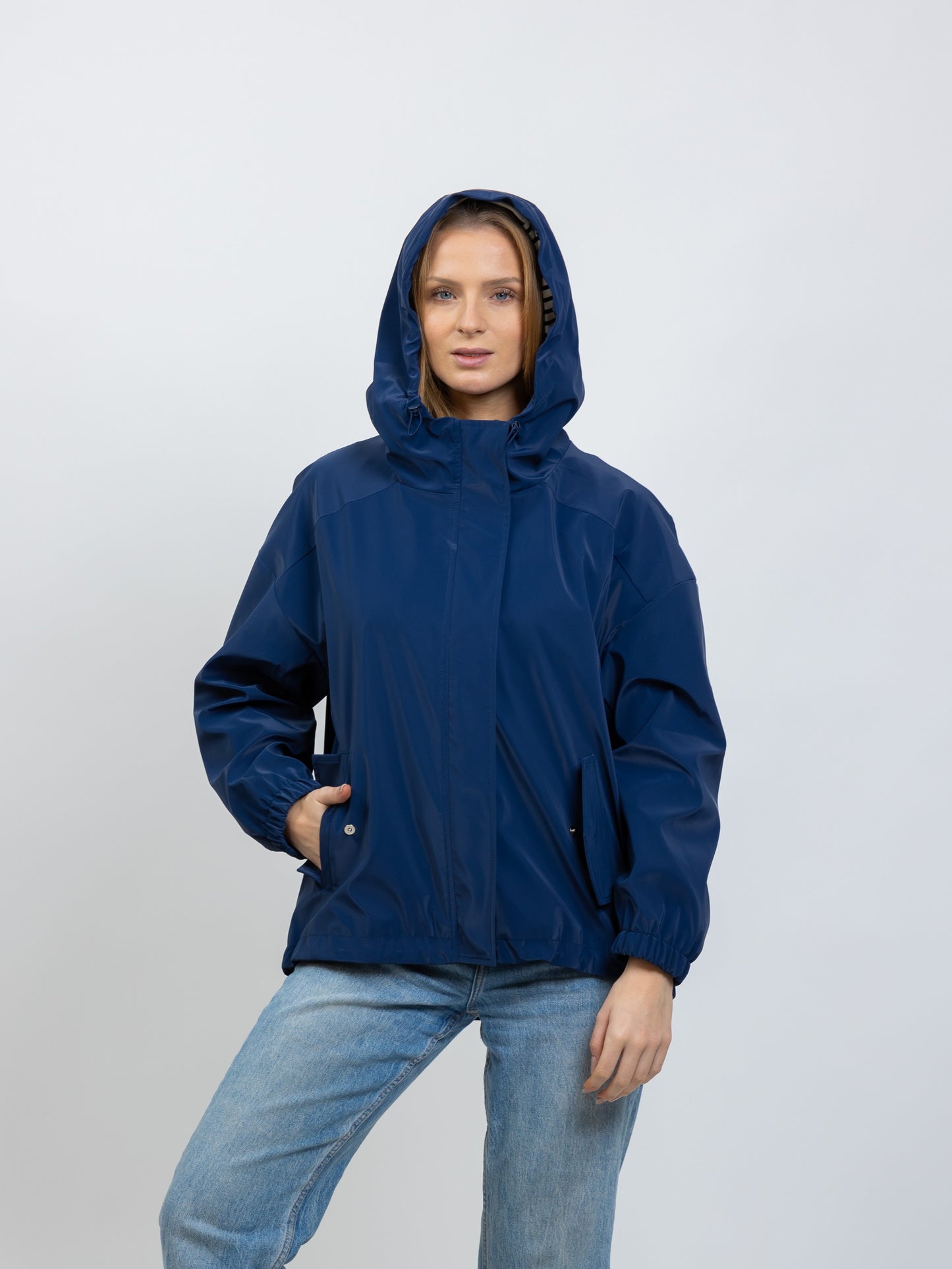 PARKA DE LLUVIA A RAYAS