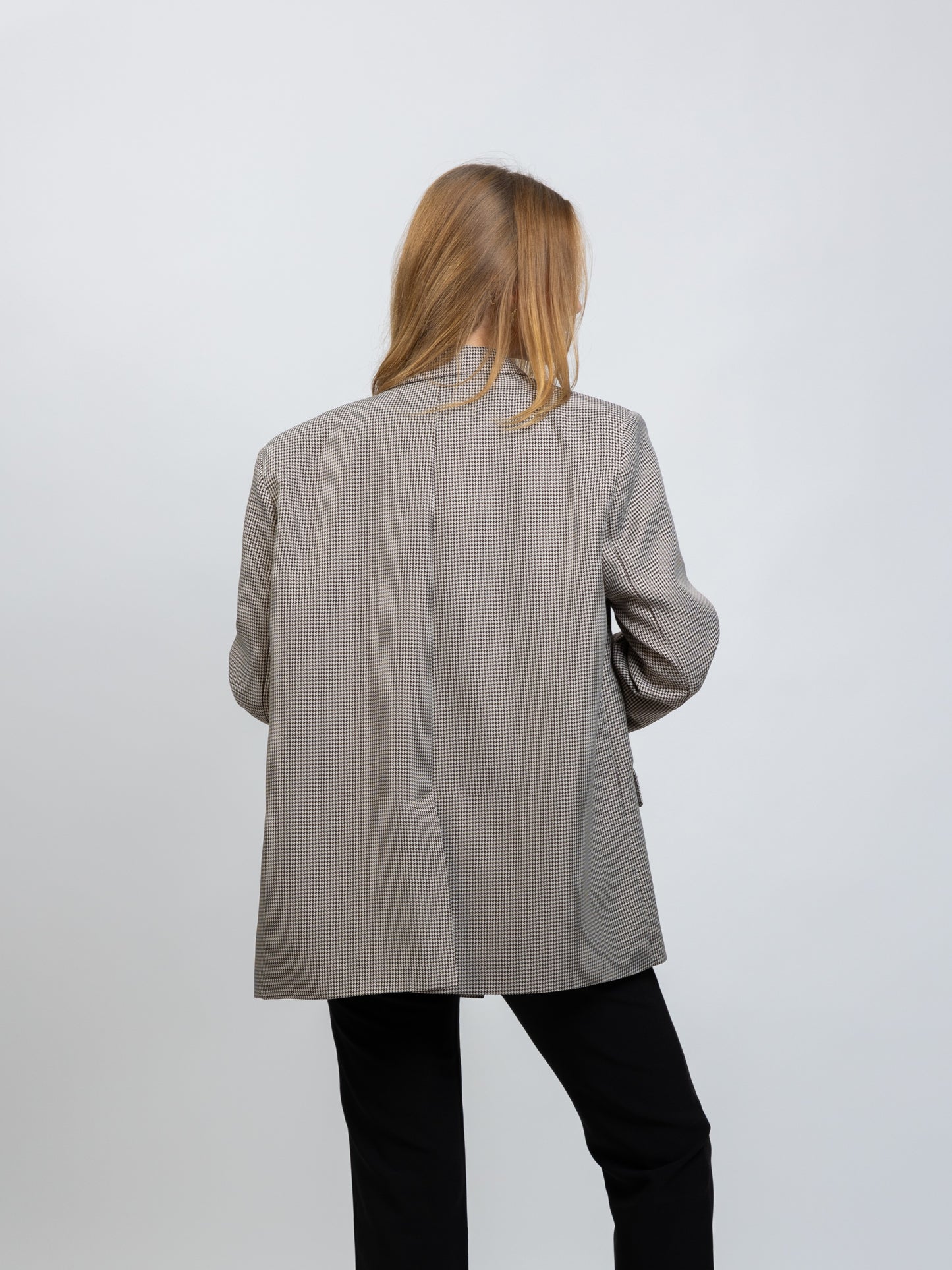 DOUBLE-BREASTED BLAZER