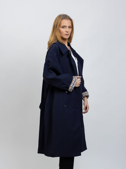 LONG TRENCH COAT WITH BELT AND CHECK LINING
