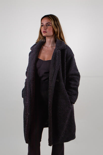 MID-LENGTH SHEARLING COAT