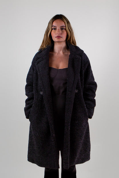 MID-LENGTH SHEARLING COAT