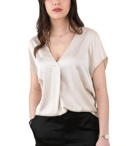 Blouse satinée à manches courtes