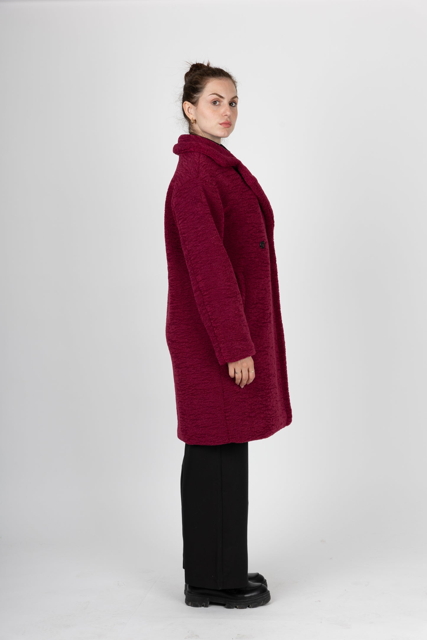 MID-LENGTH SHEARLING COAT