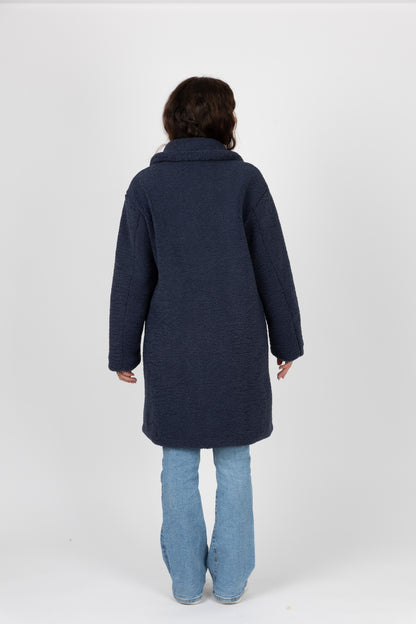 MID-LENGTH SHEARLING COAT
