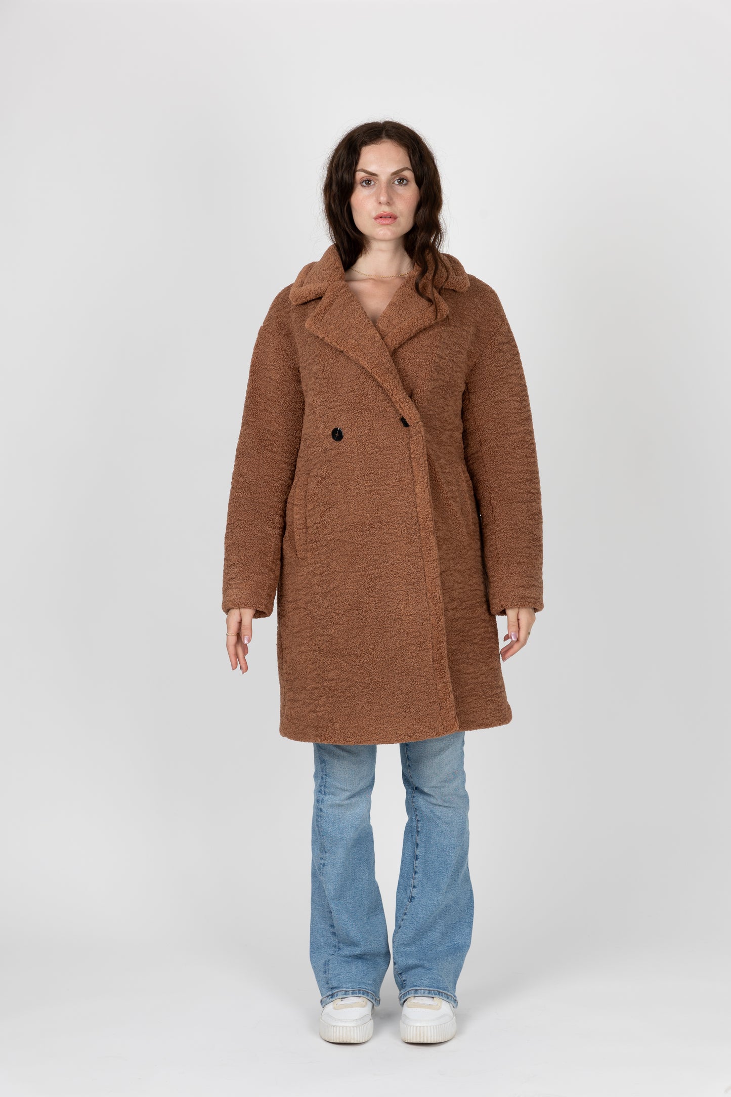 MID-LENGTH SHEARLING COAT