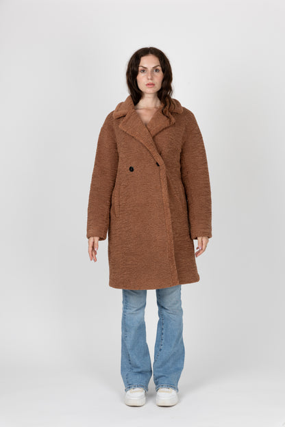 MID-LENGTH SHEARLING COAT