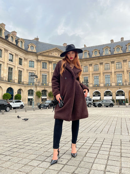 MID-LENGTH SHEARLING COAT