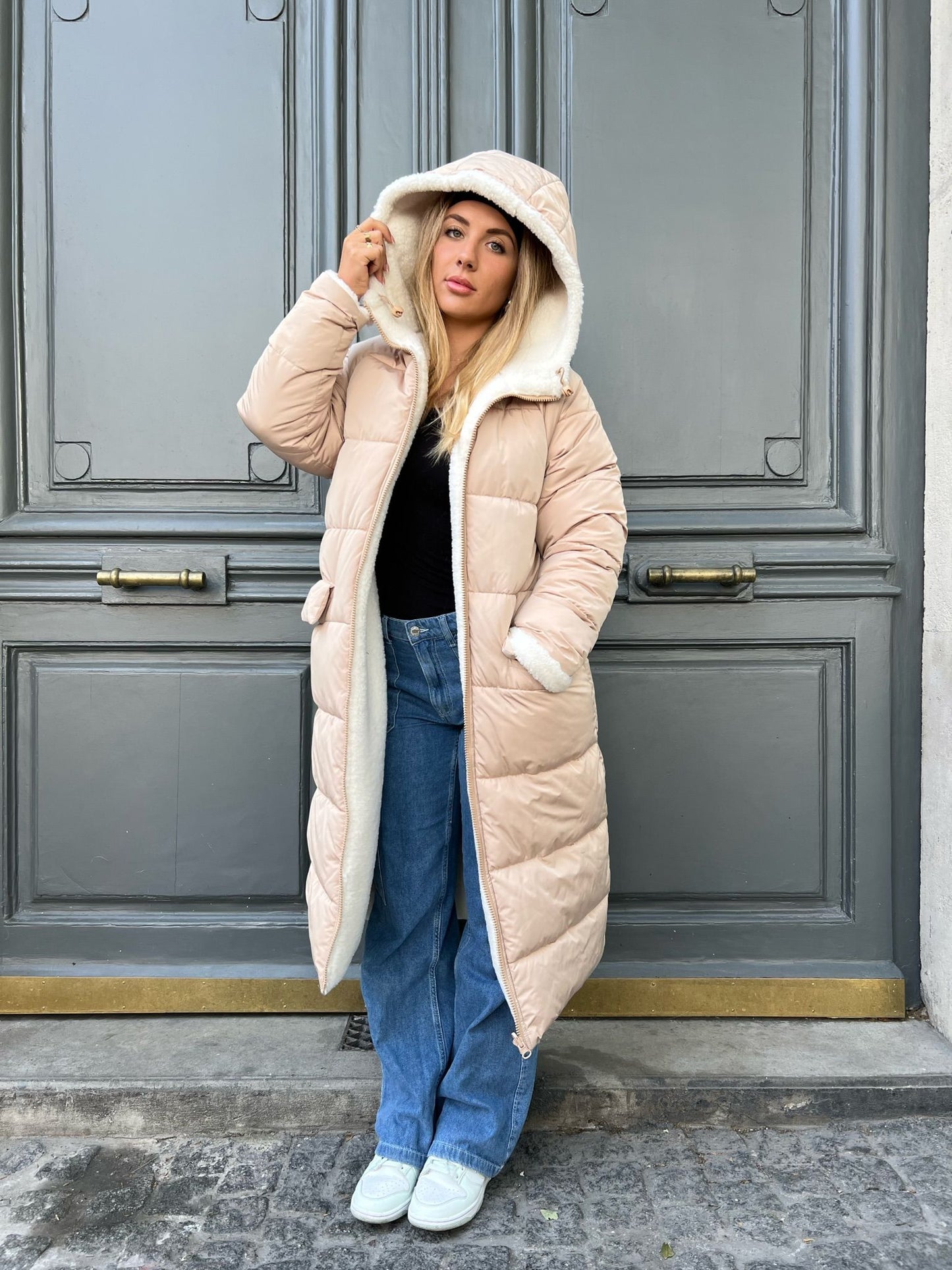 Long reversible down jacket with hood