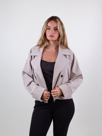 Gabardina corta