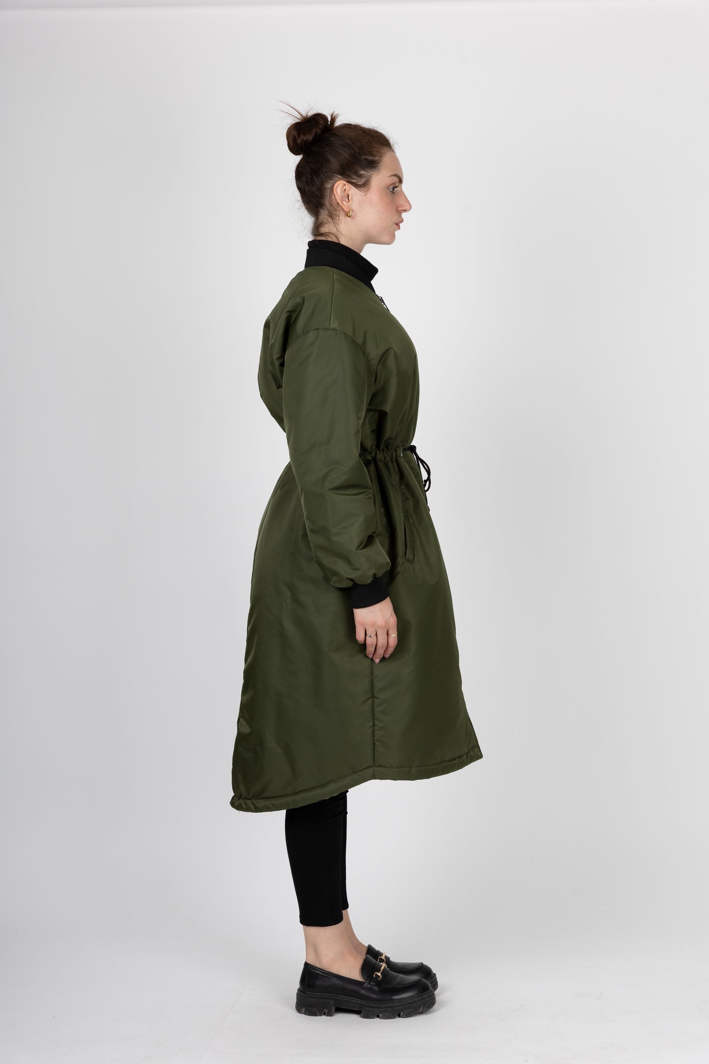 PARKA BOMBER LARGA REVERSIBLE CON INTERIOR DE LEOPARDO