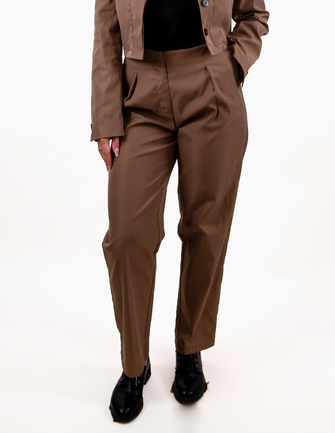 TAILORED PANTS