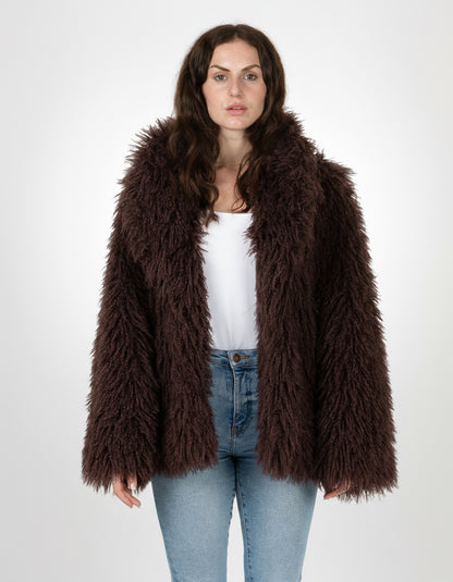 MANTEAU FLUFFY EN FAUSSE FOURRURE