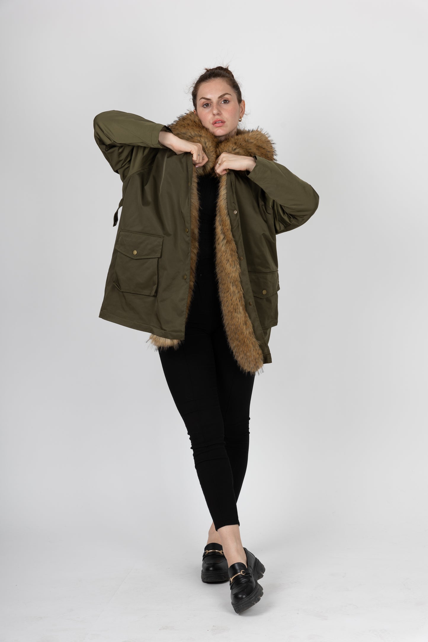 COAT WITH FAUX FUR INTERIOR AND COLLAR