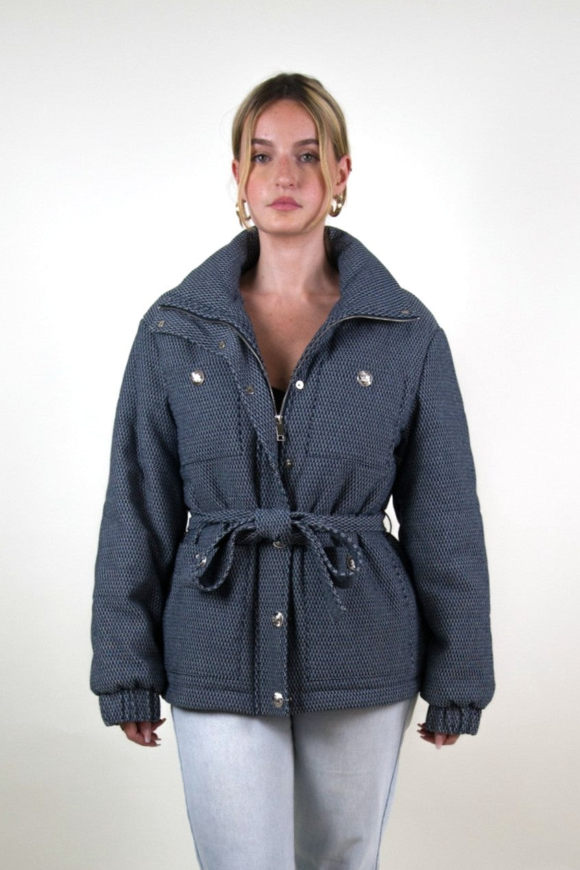 CHAQUETA DE PLUMÍN CON CINTURÓN
