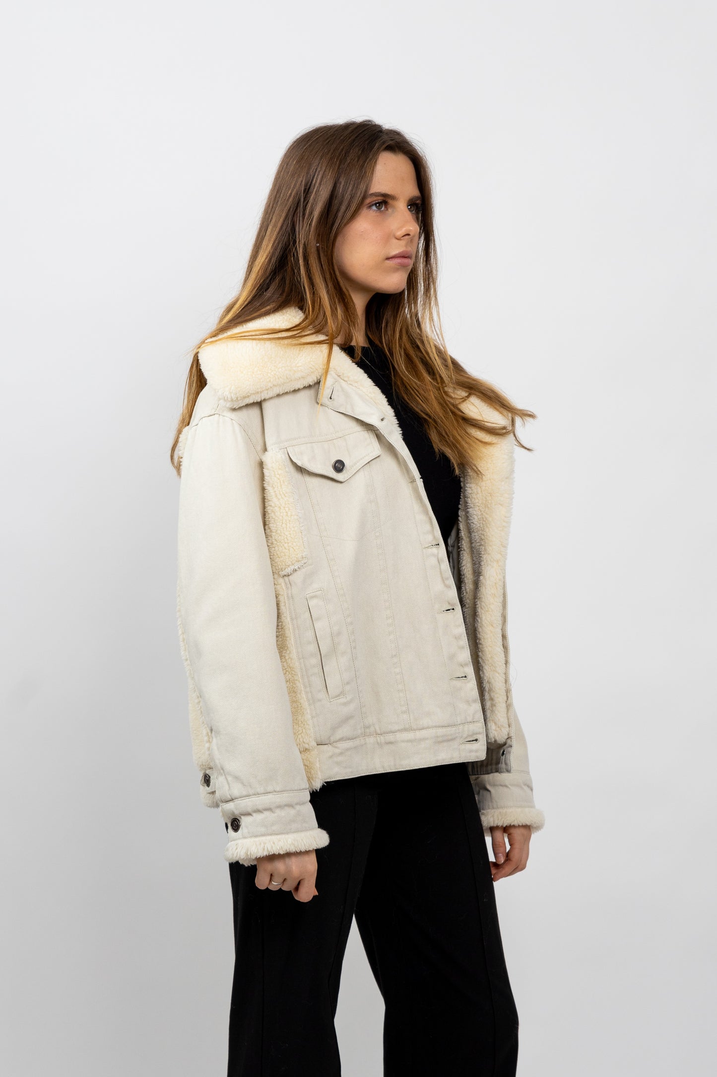 OVERSIZED DENIM JACKET WITH SHEEPSKIN DETAILS (8736)