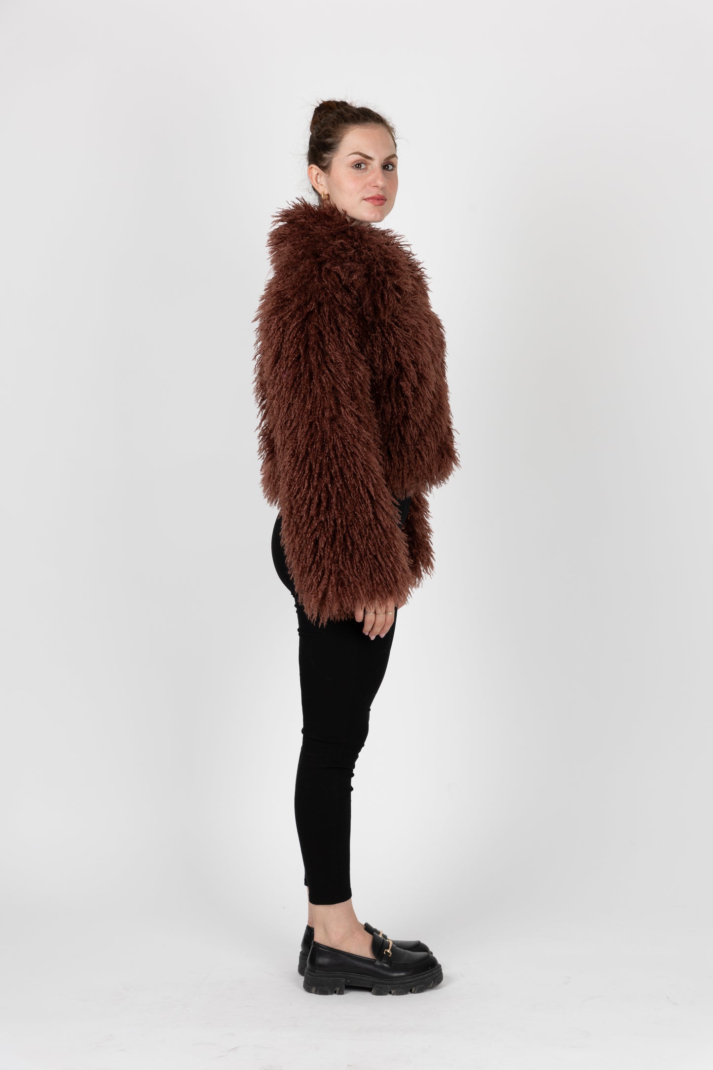 MANTEAU COURT EN FAUSSE FOURRURE MOUTON