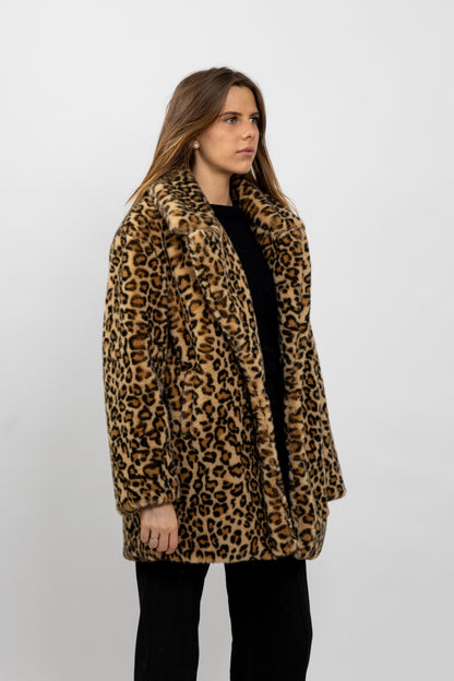 Abrigo de piel sintética de leopardo