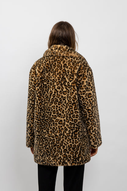 Abrigo de piel sintética de leopardo
