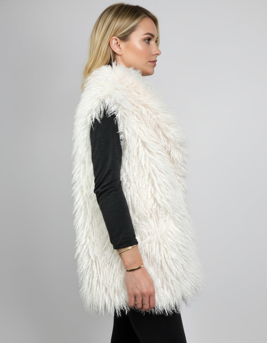 GILET SANS MANCHES EN FAUSSE FOURRURE MOUTON