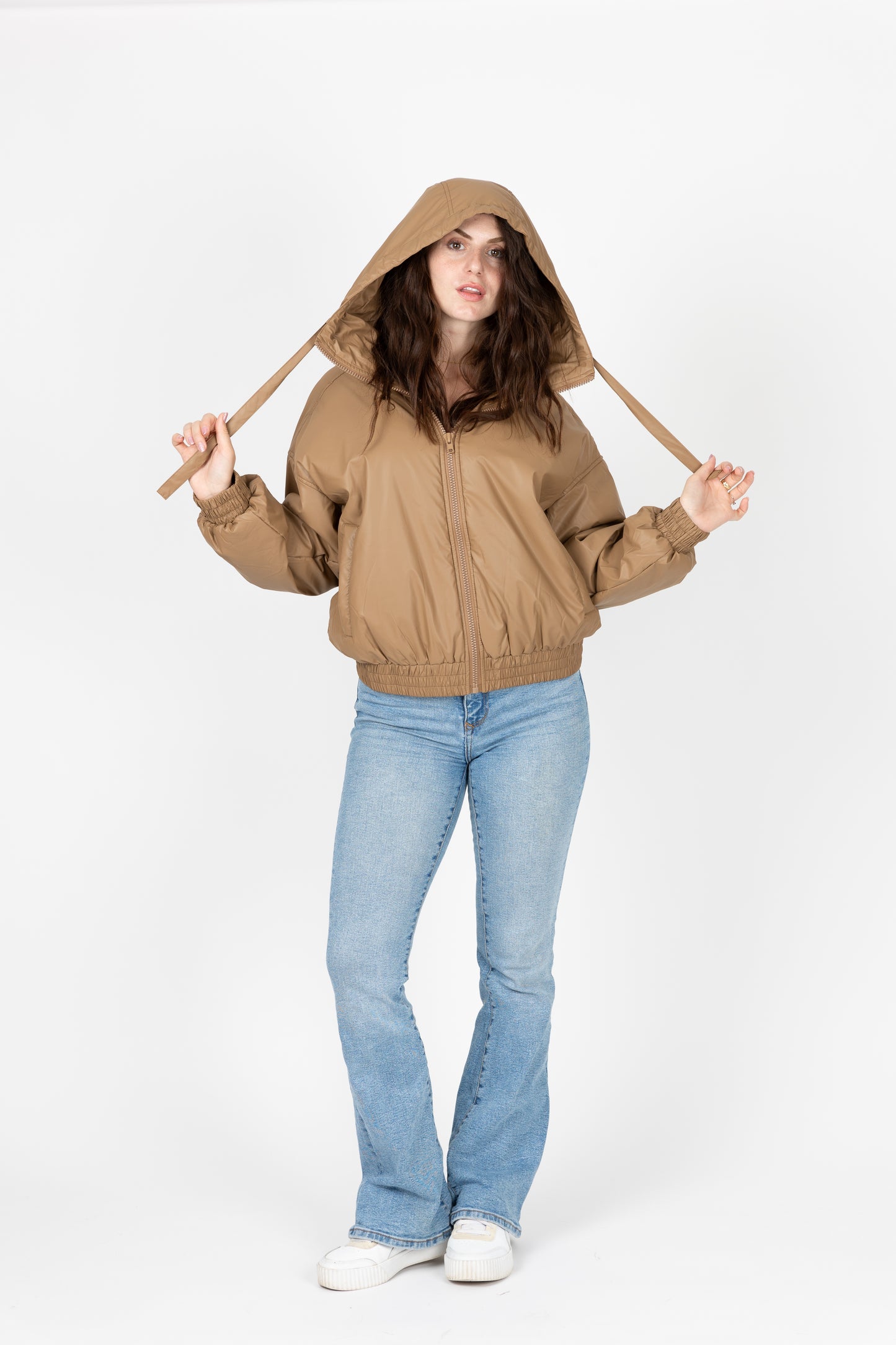 BLOUSON IMPERMÉABLE À CAPUCHE