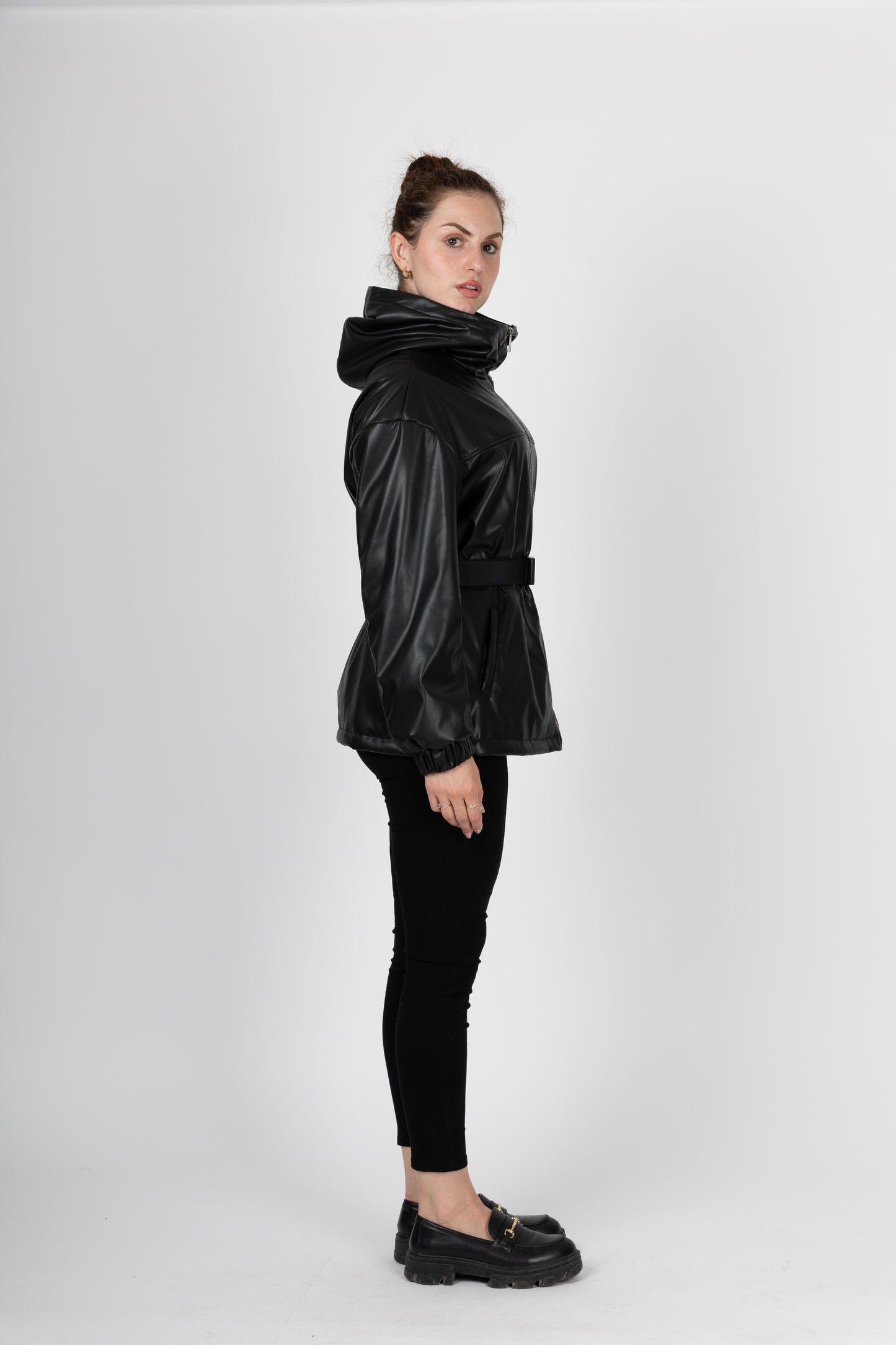 PARKA À CAPUCHE ET CEINTURE EN SIMILI CUIR