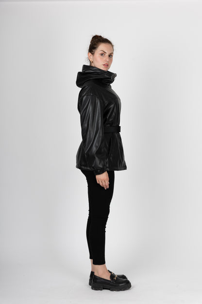 PARKA À CAPUCHE ET CEINTURE EN SIMILI CUIR