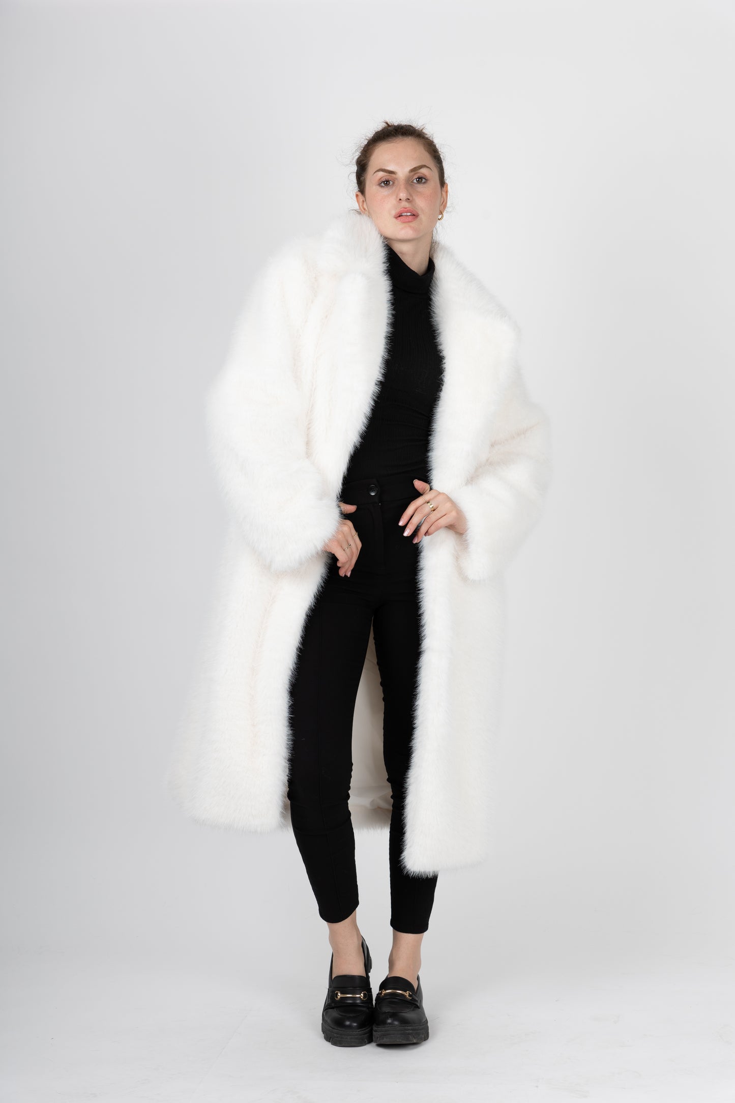 MANTEAU LONG EN FAUSSE FOURRURE