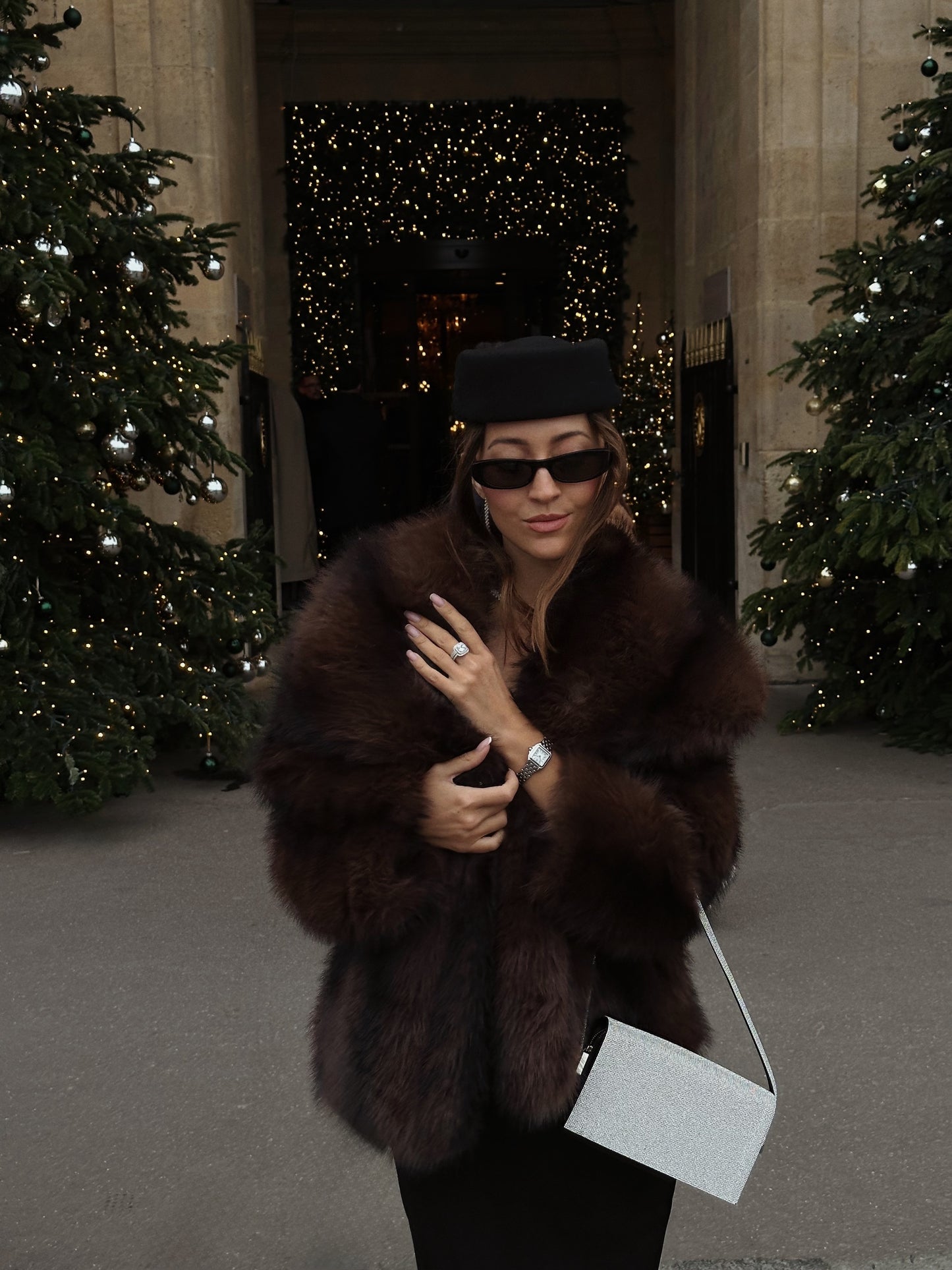 MANTEAU COURT EN FAUSSE FOURRURE