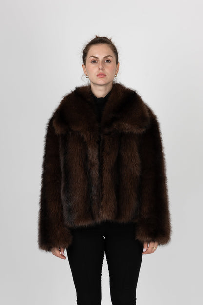 MANTEAU EN FAUSSE FOURRURE