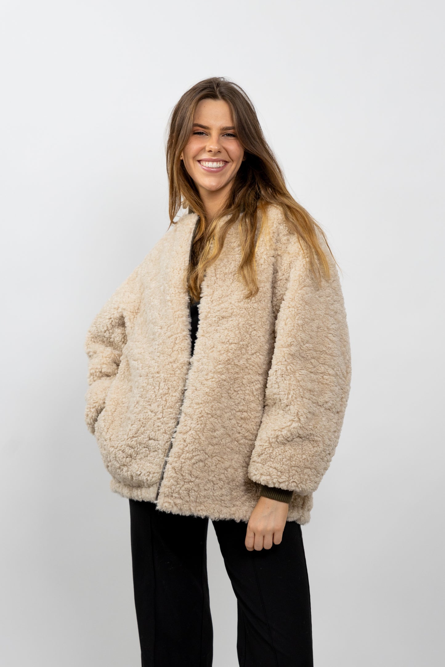 BLOUSON BOMBER REVERSIBLE AVEC FAUSSE FOURRURE MOUTON