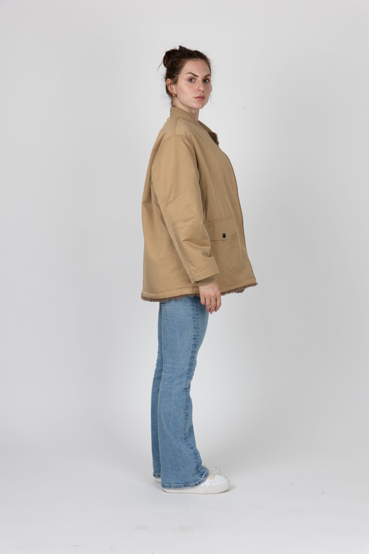 CHAQUETA REVERSIBLE CON PIEL SINTÉTICA DE OVEJA