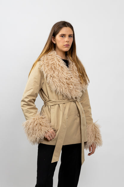 MANTEAU AVEC COL FAUSSE FOURRURE MOUTON DE MONGOLIE