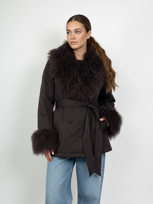 ABRIGO DE OVEJA DE MONGOLA CON CUELLO DE PIEL SINTÉTICA