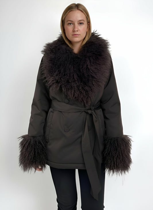 MANTEAU AVEC COL FAUSSE FOURRURE MOUTON DE MONGOLIE