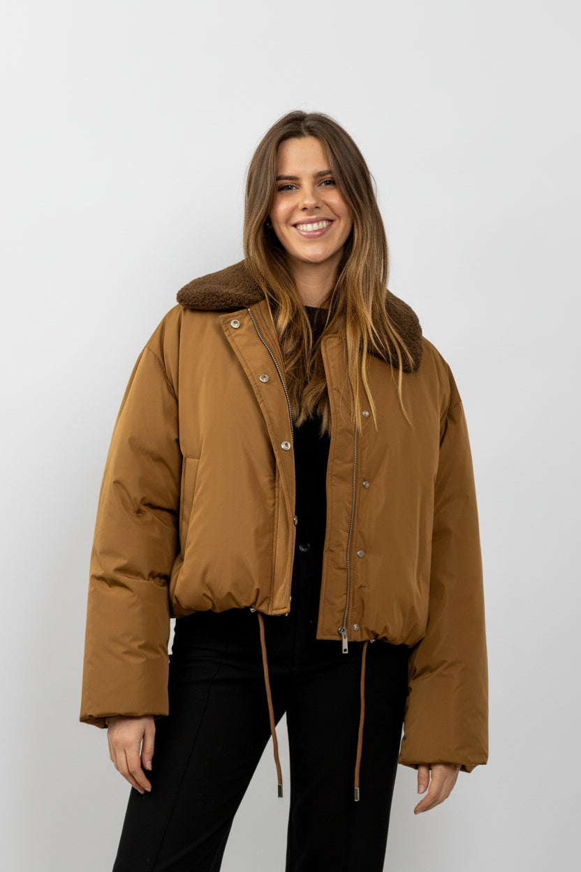 DOUDOUNE AVEC COL EN FAUSSE FOURRURE