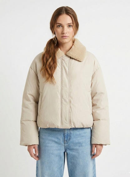 Puffer jacket with faux fur collar