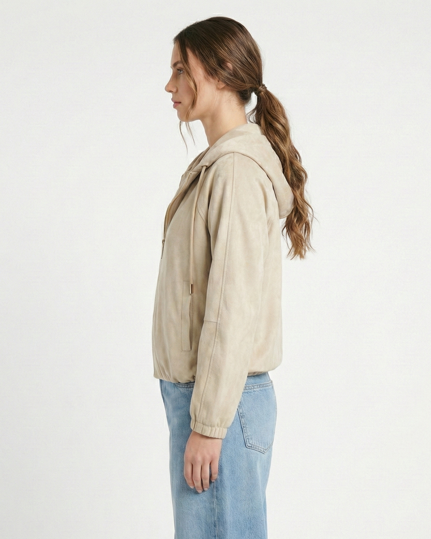 CHAQUETA CON CAPUCHA Y CREMALLERA EFECTO ANTE