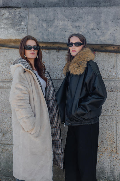 BLOUSON SIMILICUIR AVEC COL EN FAUSSE FOURRURE AMOVIBLE