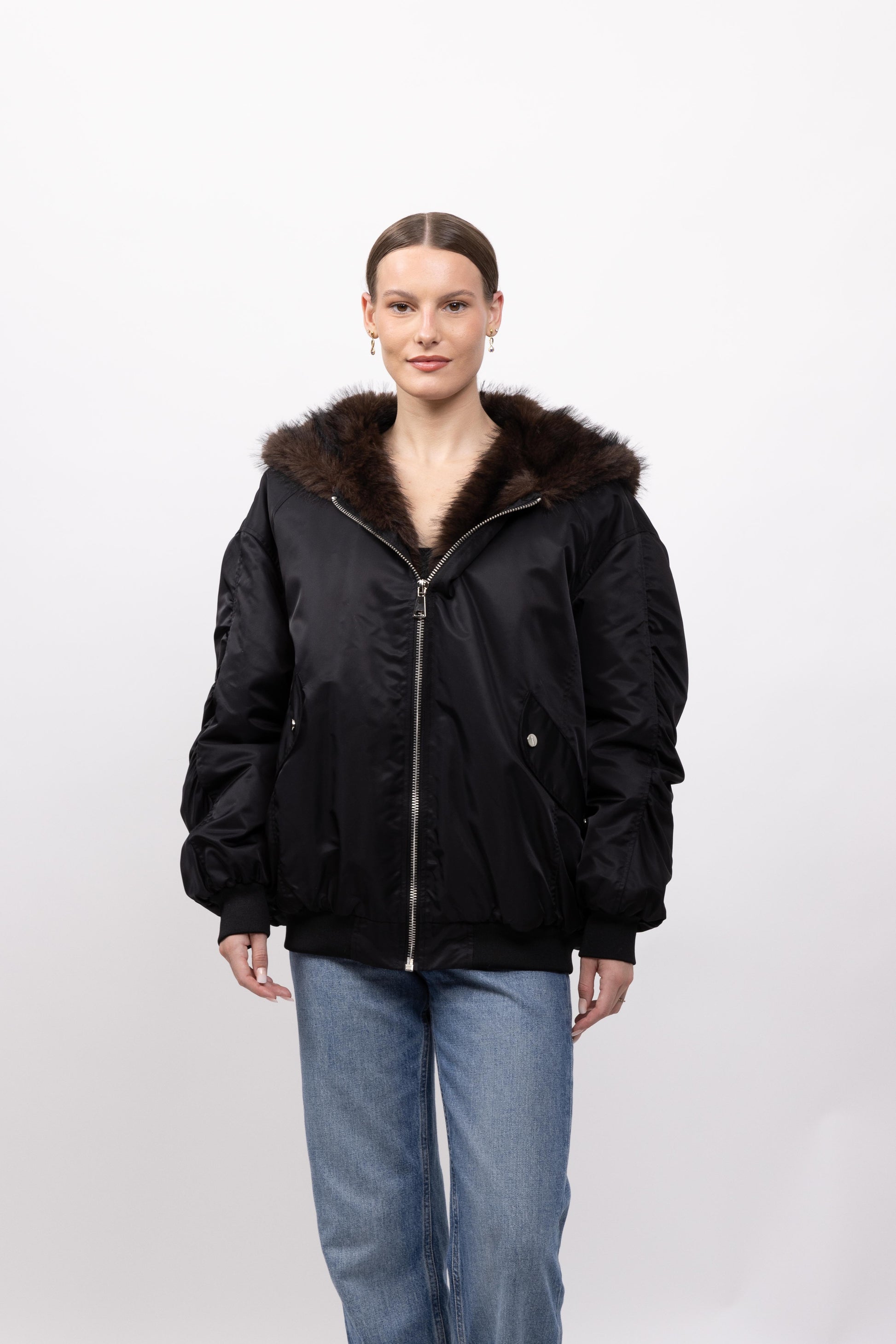 BLOUSON À CAPUCHE EN FAUSSE FOURRURE - K-ZELL PARIS