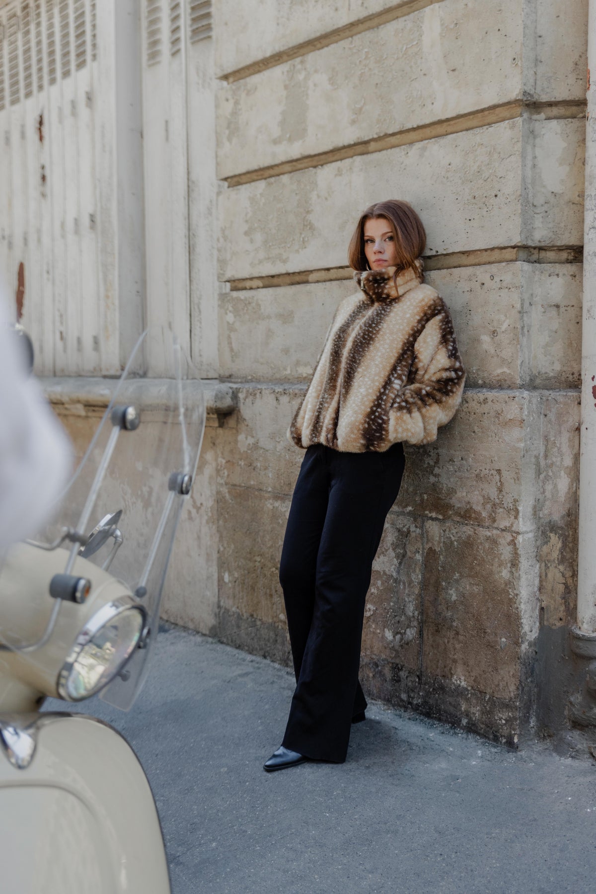 BLOUSON FAUSSE FOURRURE AVEC IMPRIMÉ BAMBI - K-ZELL PARIS