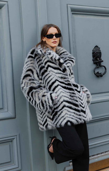 MANTEAU FAUSSE FOURRURE ZÈBRE