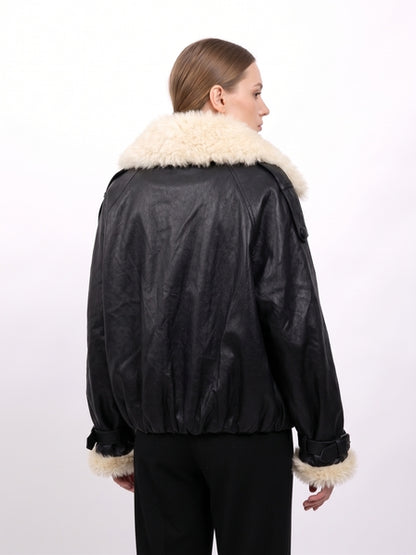 BLOUSON EN SIMILICUIR À INTÉRIEUR FAUSSE FOURRURE