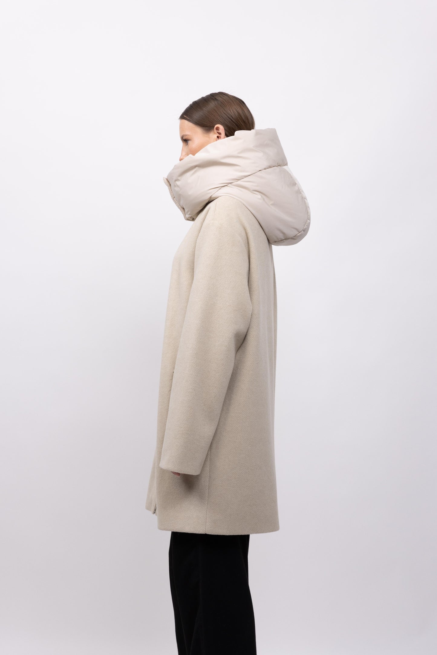 MANTEAU MI-LONG À CAPUCHE AMOVIBLE