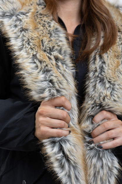PARKA À CAPUCHE EN FAUSSE FOURRURE